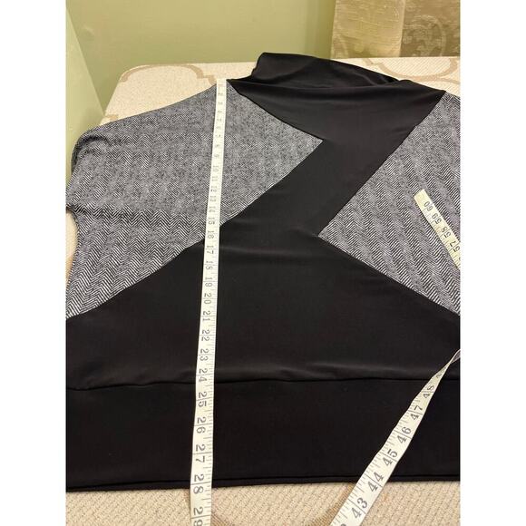 Joseph Ribkoff  black/ gray Color-Blocked Top Style - 223043, size 14 - Picture 7 of 9